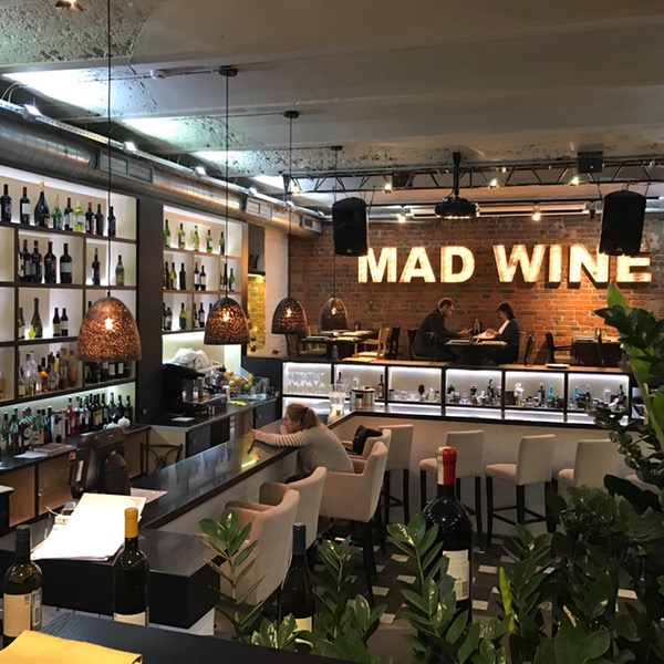 45160297_rBi8w009yMwMX2QtUST0AhJ-4KR5CpO3s726Hid1Wt8